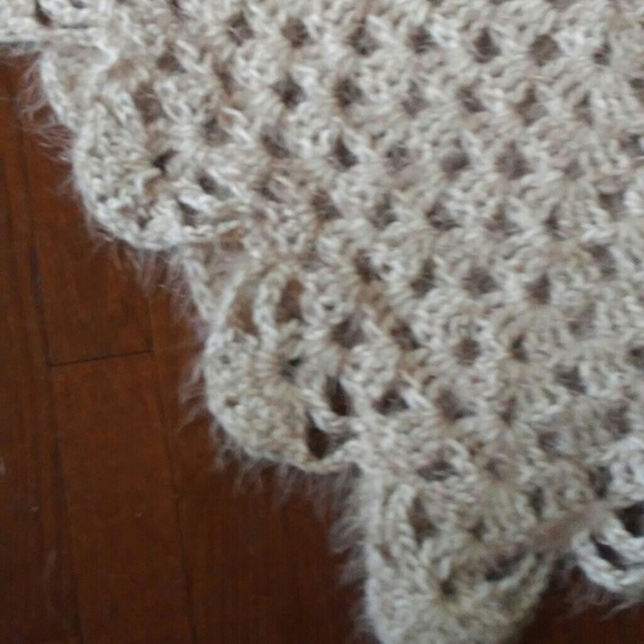 Poncho handmade beige - Picture 2 of 6